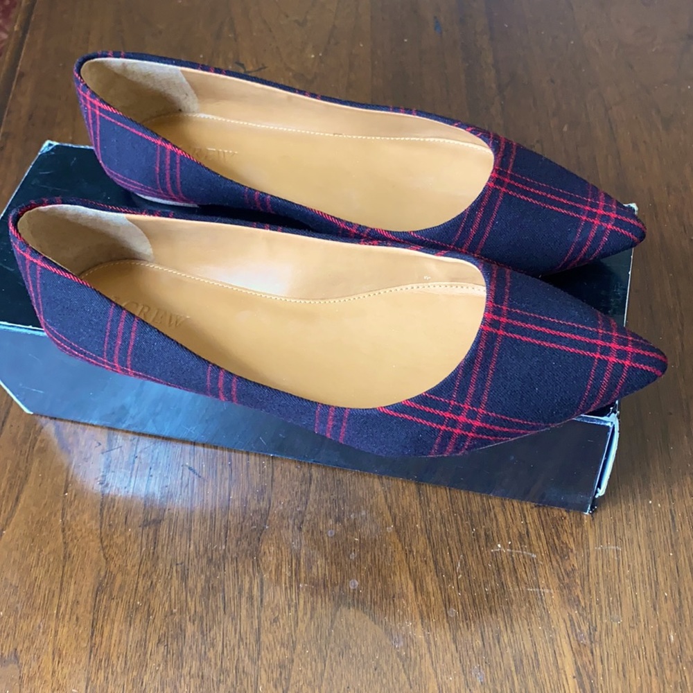 20:07  JCrew Plaid Pointed Flats - Picture 5 of 12